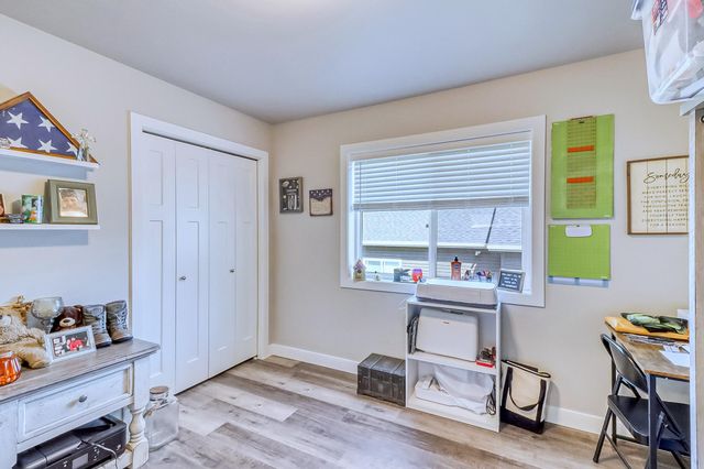 6879 67th Street S, Horace, ND 58047