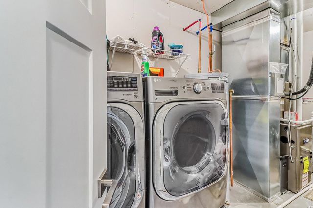 6879 67th Street S, Horace, ND 58047