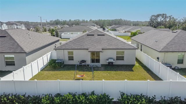 11210 KELLY GREEN AVENUE, Wimauma, FL 33598