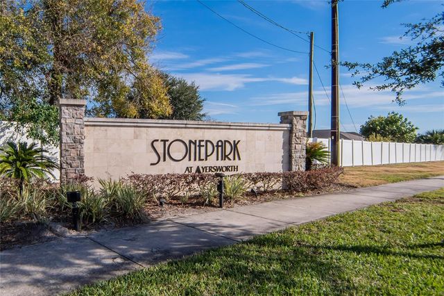 11210 KELLY GREEN AVENUE, Wimauma, FL 33598