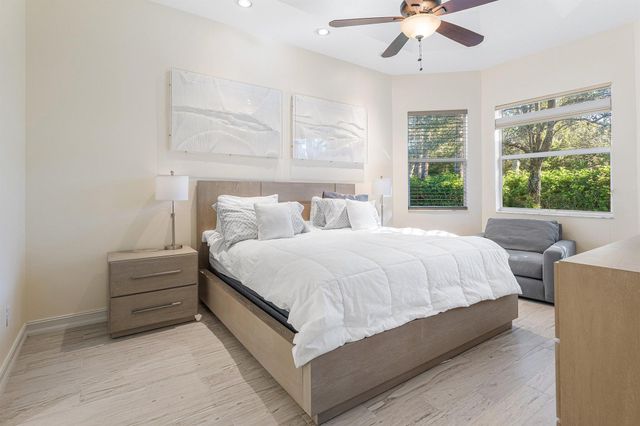 10552 Stone Garden Drive, Boynton Beach, FL 33473