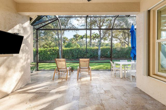 10552 Stone Garden Drive, Boynton Beach, FL 33473