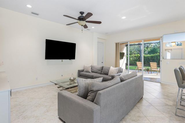 10552 Stone Garden Drive, Boynton Beach, FL 33473