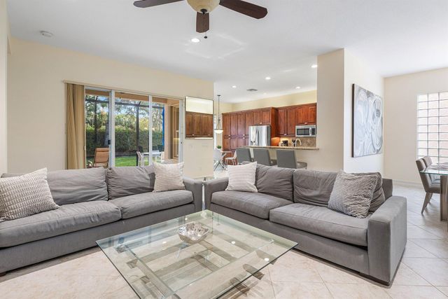 10552 Stone Garden Drive, Boynton Beach, FL 33473