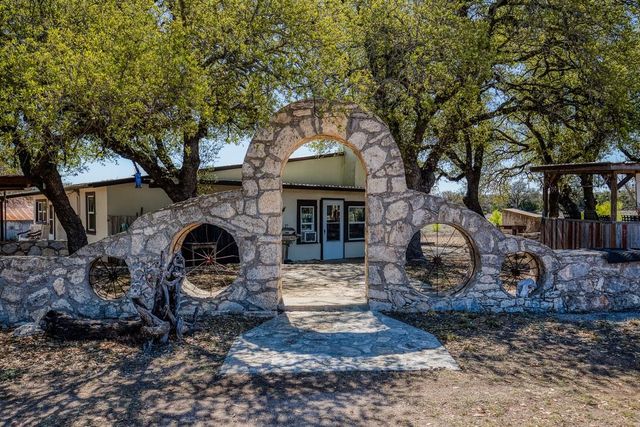 7748 Winslow LN, Menard, TX 76859