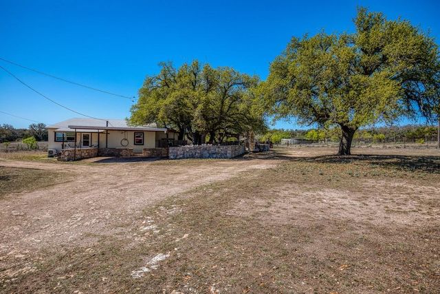 7748 Winslow LN, Menard, TX 76859
