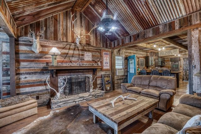 7748 Winslow LN, Menard, TX 76859