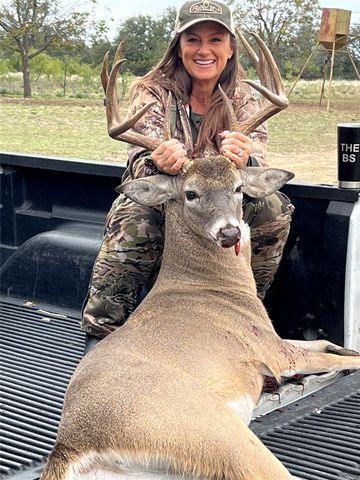 7748 Winslow LN, Menard, TX 76859