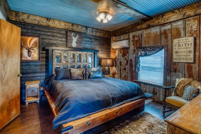 7748 Winslow LN, Menard, TX 76859