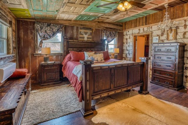 7748 Winslow LN, Menard, TX 76859