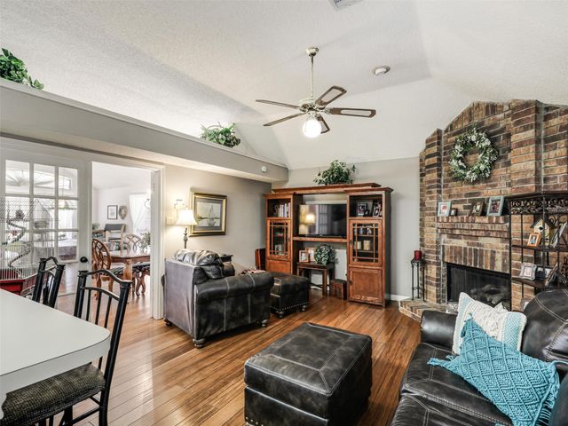 6114 Covington Drive, Rowlett, TX 75089