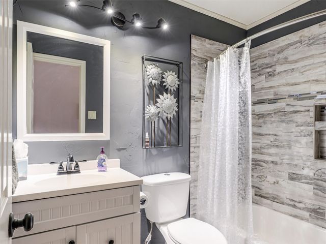 6114 Covington Drive, Rowlett, TX 75089