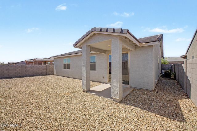 8821 W AGORA Lane, Tolleson, AZ 85353