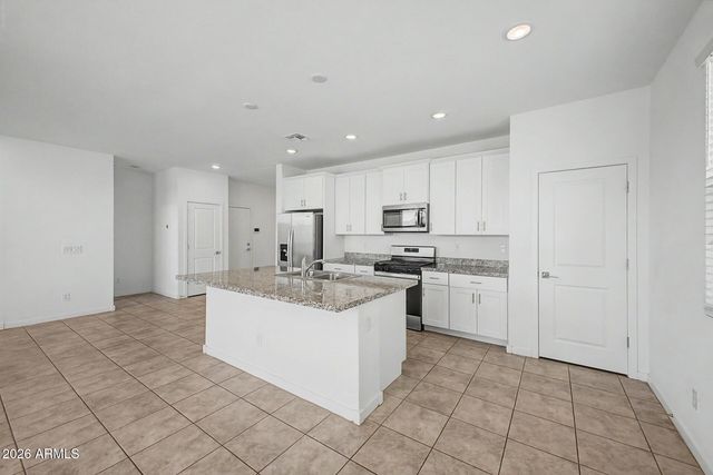 8821 W AGORA Lane, Tolleson, AZ 85353