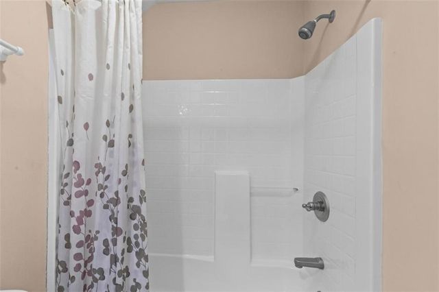 2467 Misty Rose Lane, Loganville, GA 30052