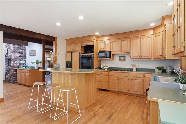 770 Boxford Street, North Andover, MA 01845