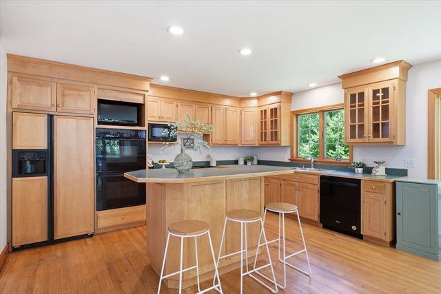 770 Boxford Street, North Andover, MA 01845