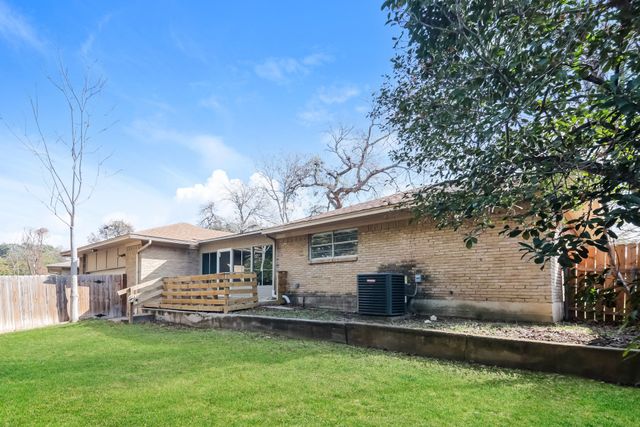 4821 Ashbrook Road, Dallas, TX 75227