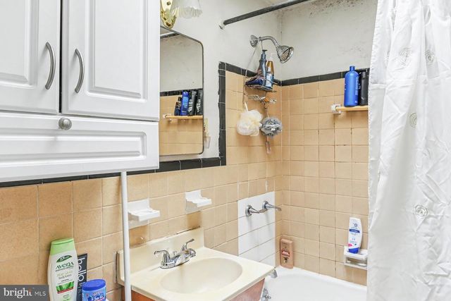 2346 KENSINGTON ST, Harrisburg, PA 17104