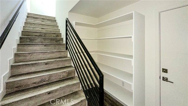 14019 Vanowen Street 104, Van Nuys (los Angeles), CA 91405