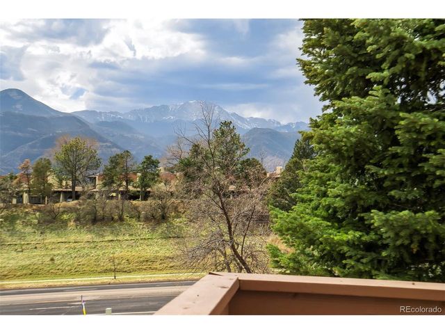 2242 Villa Rosa Dr, Colorado Springs, CO 80904