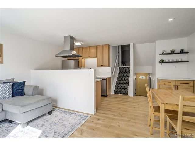 2242 Villa Rosa Dr, Colorado Springs, CO 80904