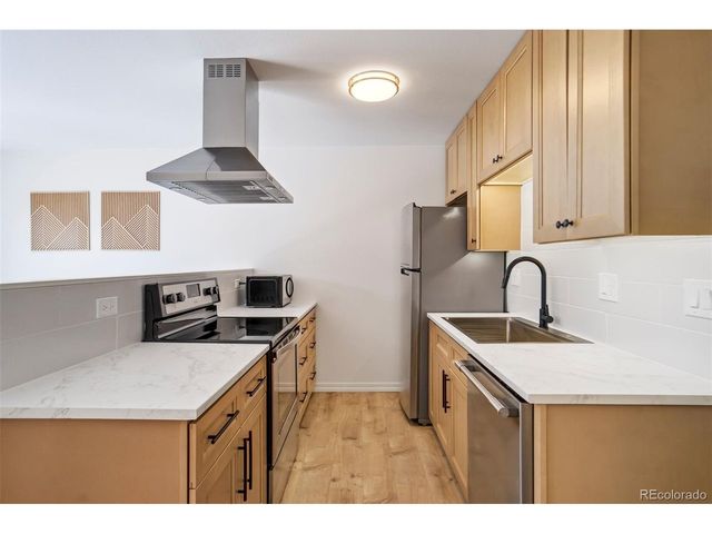 2242 Villa Rosa Dr, Colorado Springs, CO 80904