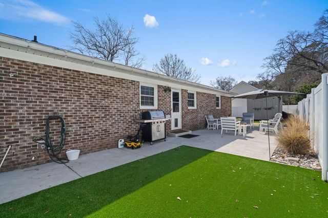 715 Cypress Dr., Surfside Beach, SC 29575
