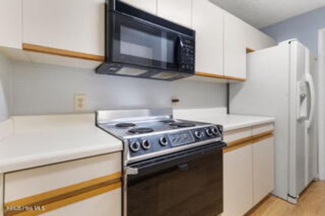 663 Bartons Landing Place 14, Fayetteville, NC 28314