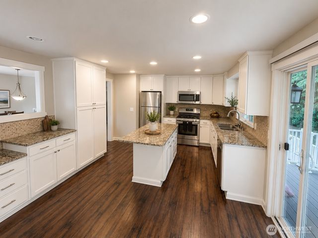 33700 33rd Place SW, Federal Way, WA 98023