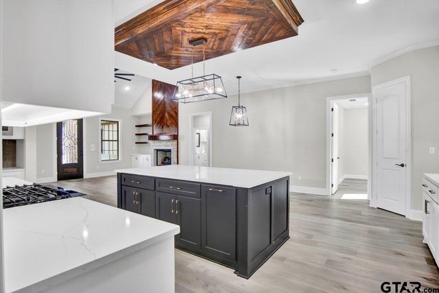 2010 Locklear Ln, Tyler, TX 75703