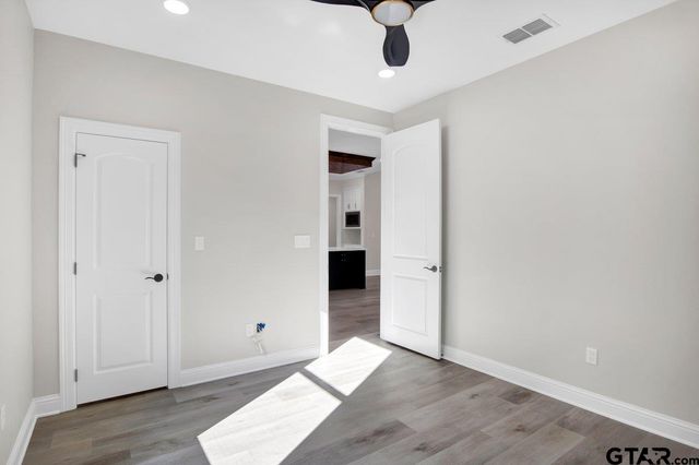 2010 Locklear Ln, Tyler, TX 75703