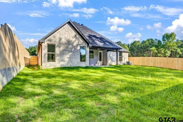 2010 Locklear Ln, Tyler, TX 75703