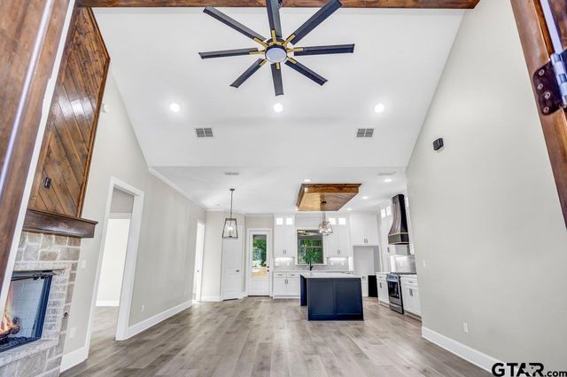 2010 Locklear Ln, Tyler, TX 75703