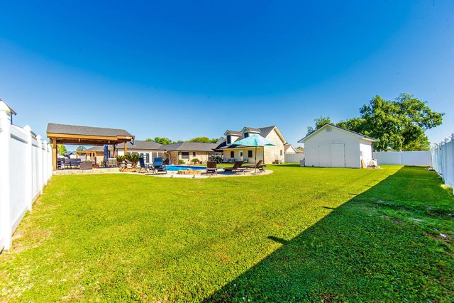 113 Nottingham Trail, Houma, LA 70360