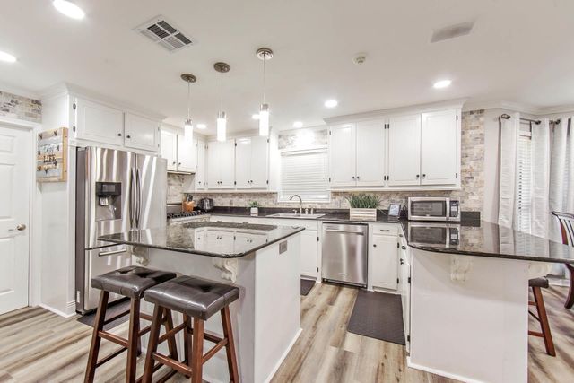 113 Nottingham Trail, Houma, LA 70360