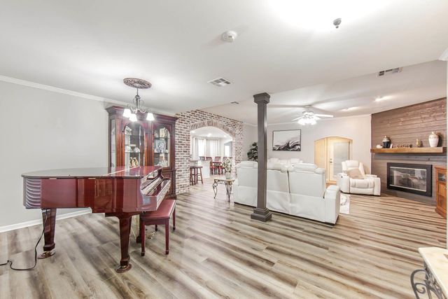 113 Nottingham Trail, Houma, LA 70360