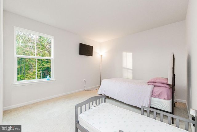 8734 GREENWAY DR, Spotsylvania, VA 22551