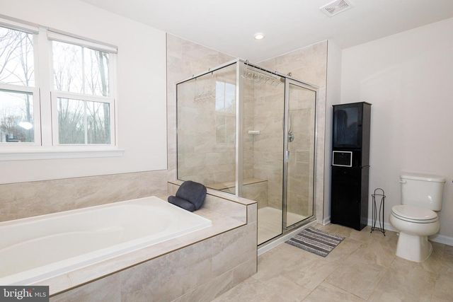 8734 GREENWAY DR, Spotsylvania, VA 22551