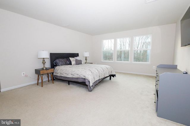 8734 GREENWAY DR, Spotsylvania, VA 22551