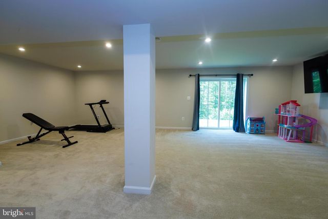 8734 GREENWAY DR, Spotsylvania, VA 22551