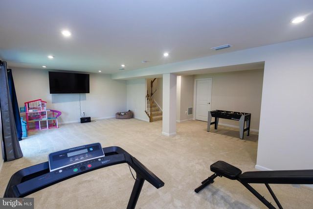 8734 GREENWAY DR, Spotsylvania, VA 22551