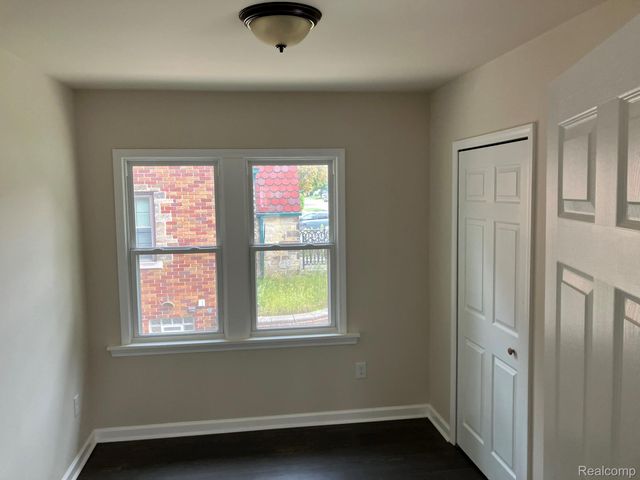 1127 Minnie Street, Port Huron, MI 48060