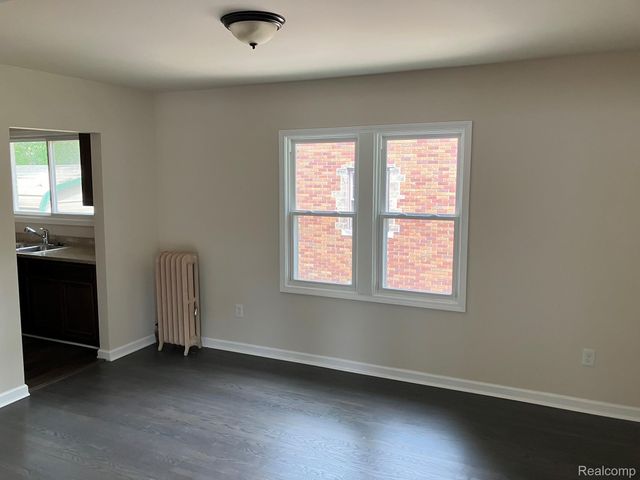 1127 Minnie Street, Port Huron, MI 48060