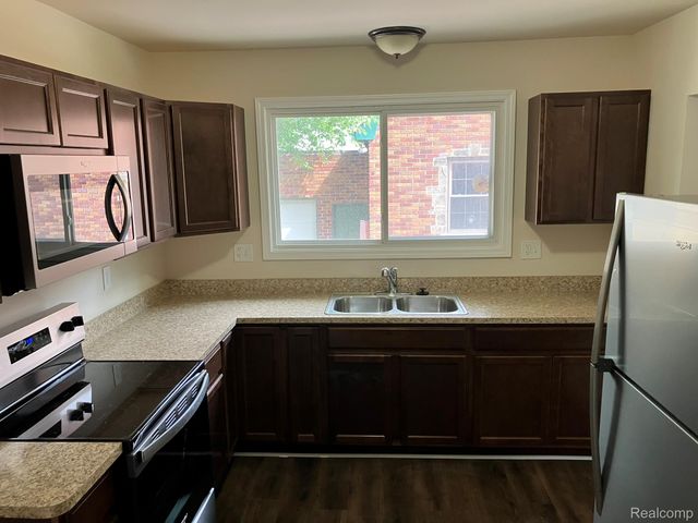 1127 Minnie Street, Port Huron, MI 48060