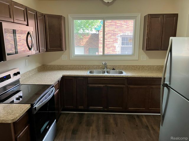 1127 Minnie Street, Port Huron, MI 48060