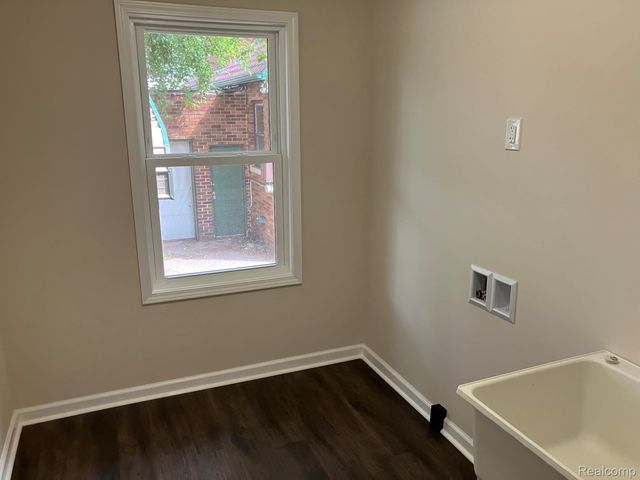 1127 Minnie Street, Port Huron, MI 48060