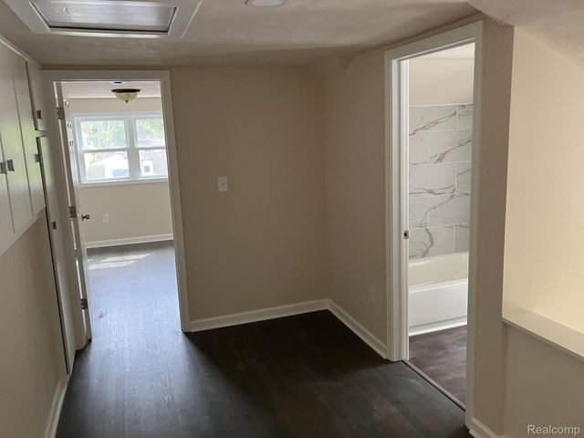 1127 Minnie Street, Port Huron, MI 48060