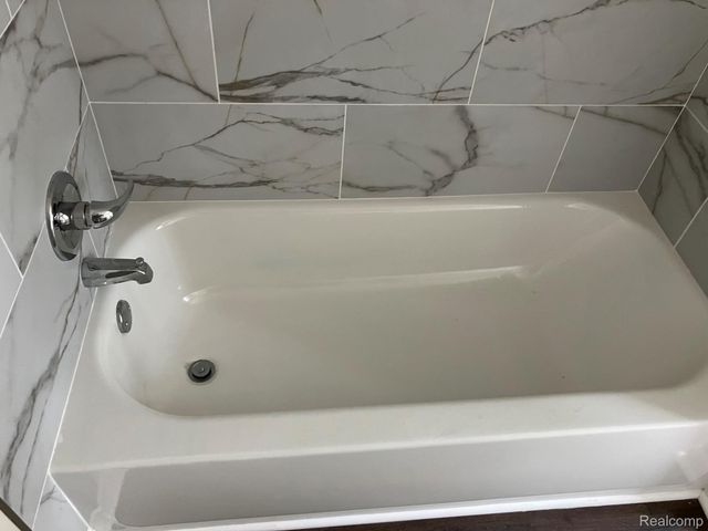 1127 Minnie Street, Port Huron, MI 48060