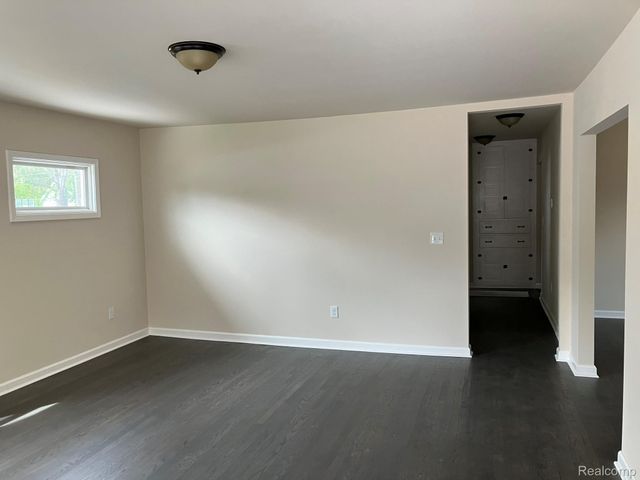 1127 Minnie Street, Port Huron, MI 48060